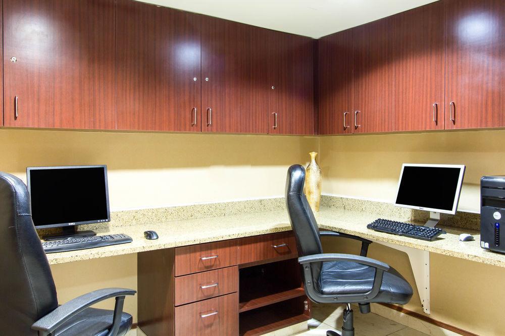 Comfort Inn & Suites Airport Convention Center North Charleston Extérieur photo